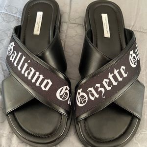 All-leather John Galliano men’s sandals size 11/44